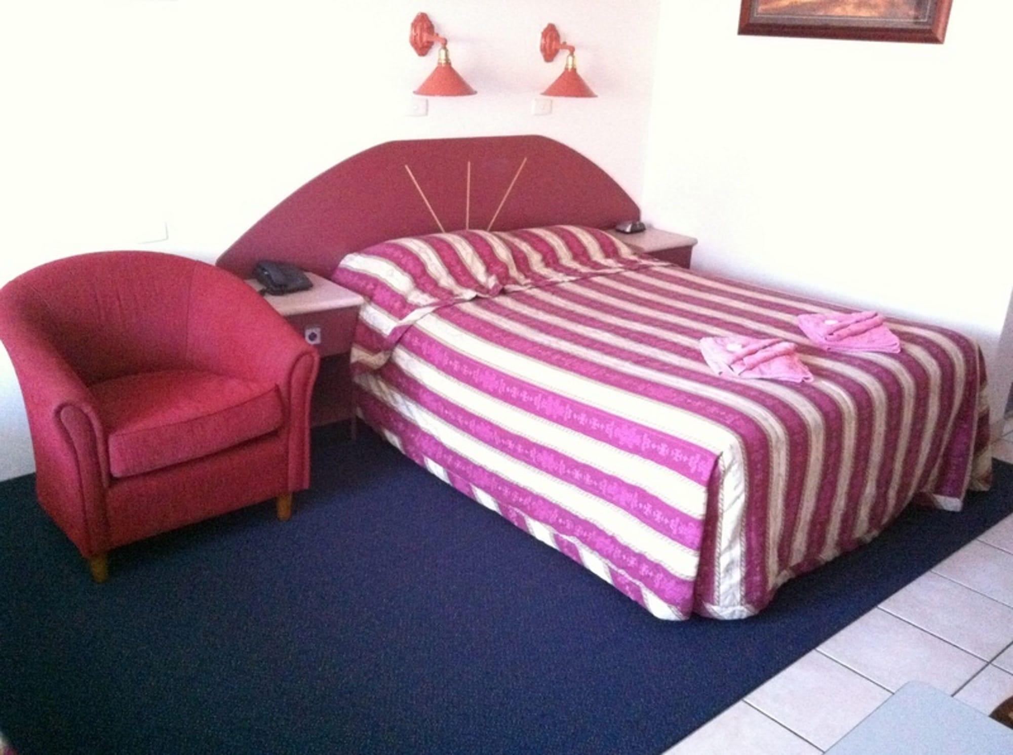 Homestead Motel Dubbo Ngoại thất bức ảnh