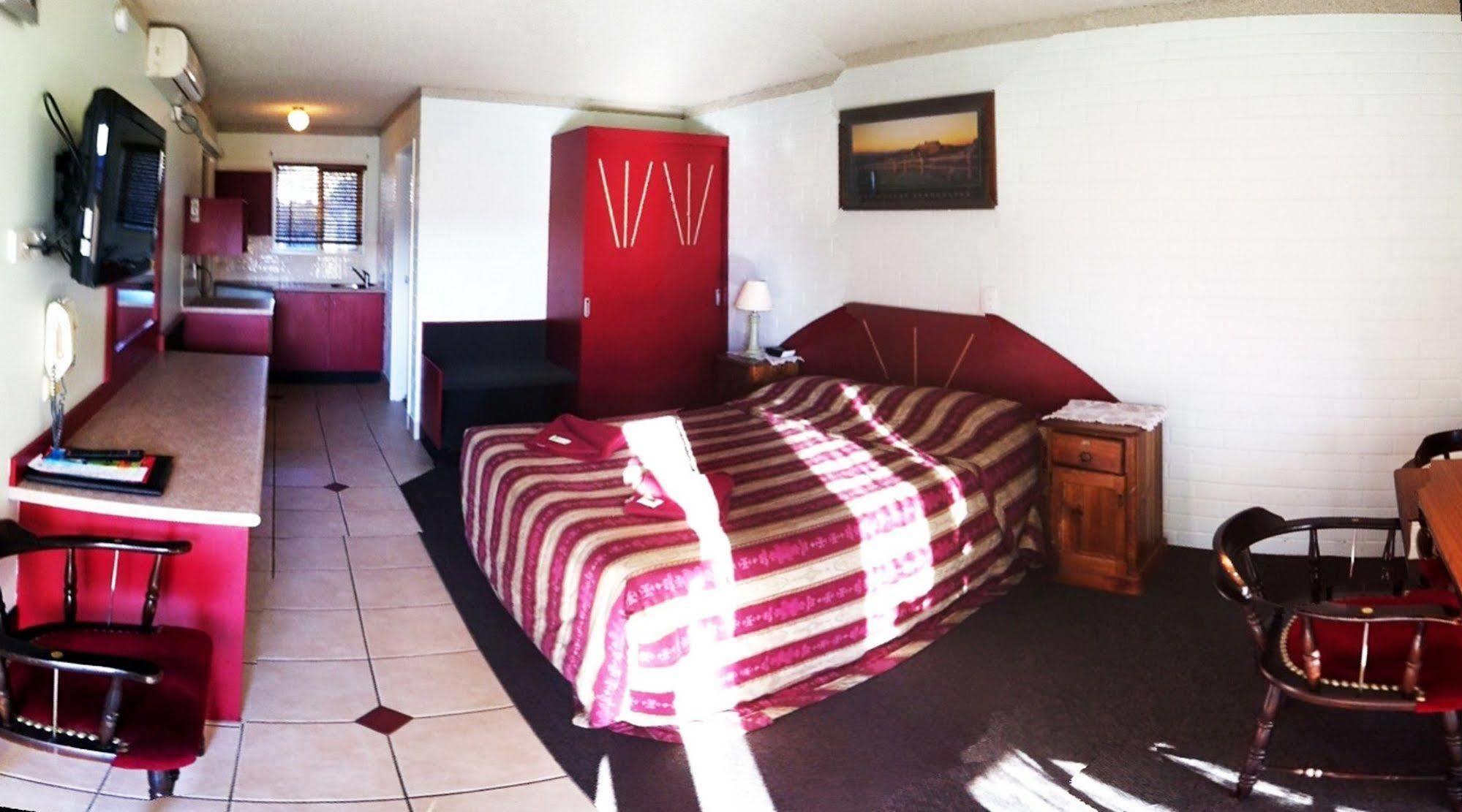Homestead Motel Dubbo Ngoại thất bức ảnh