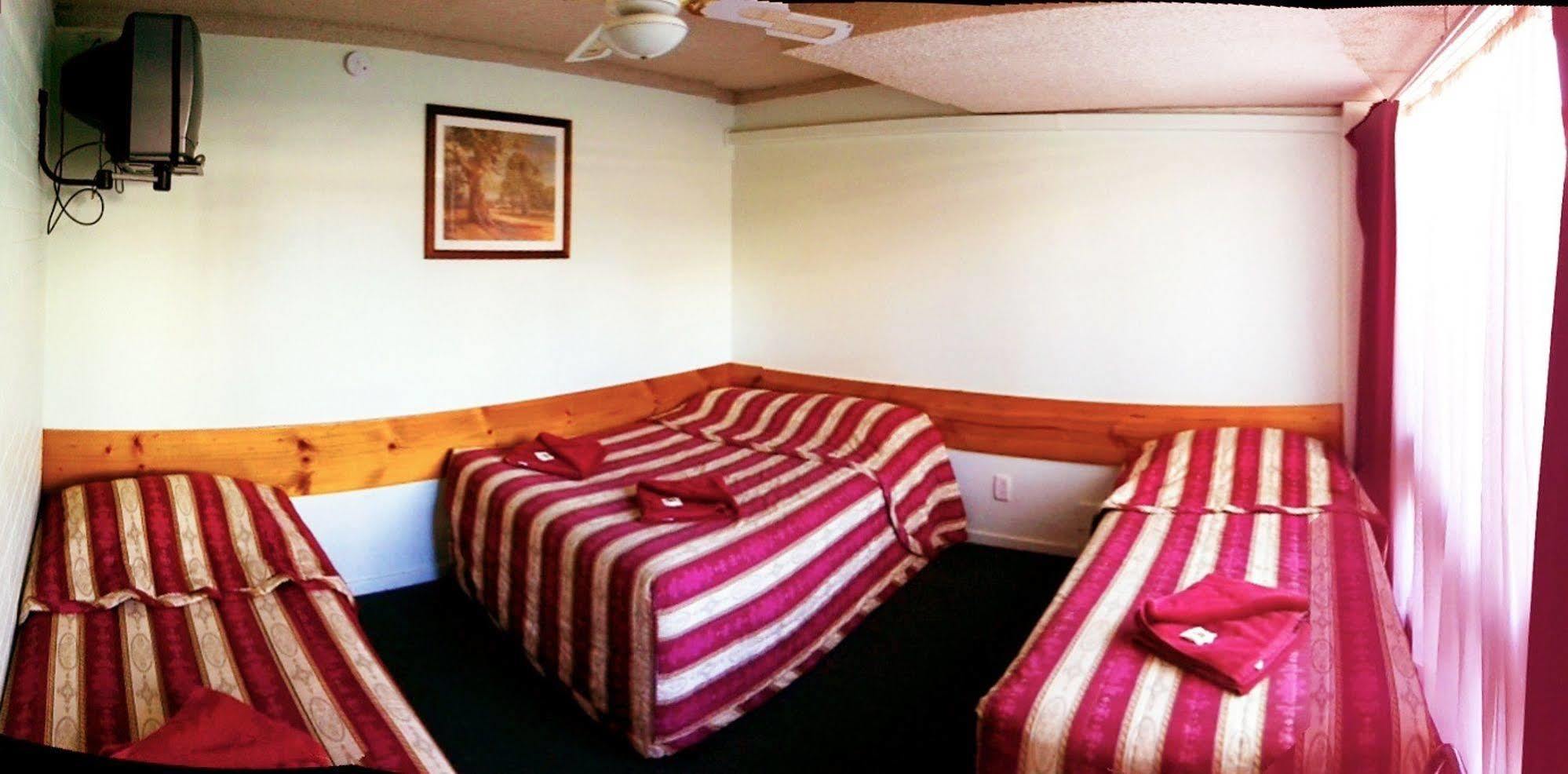 Homestead Motel Dubbo Ngoại thất bức ảnh